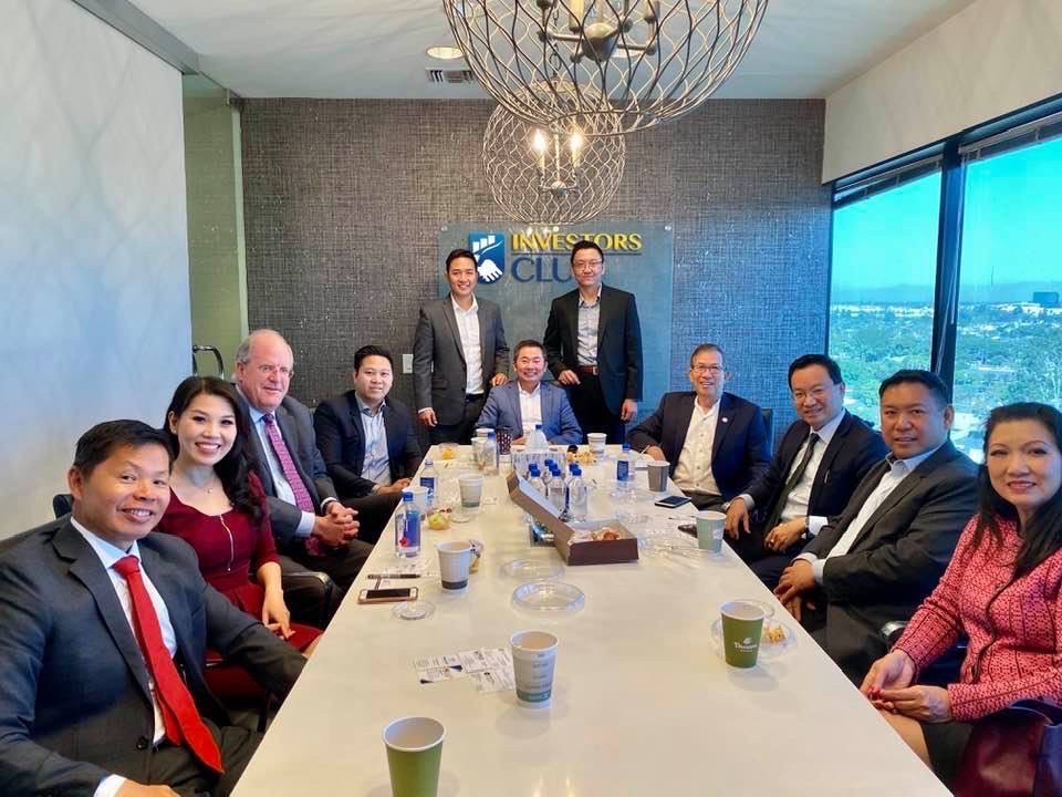 INVESTORS CLUB